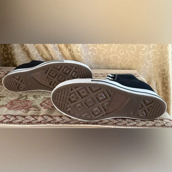 Converse Women's Chuck Taylor All Star Wedge Platform Black & White Sneaker Sz 7 - Picture 14 of 14